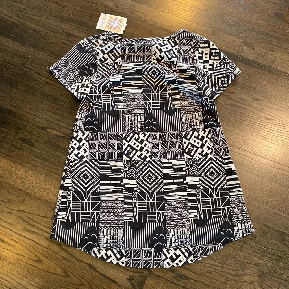 LuLaRoe Classic T Shirt Gray White Geometric XXS NEW NWT